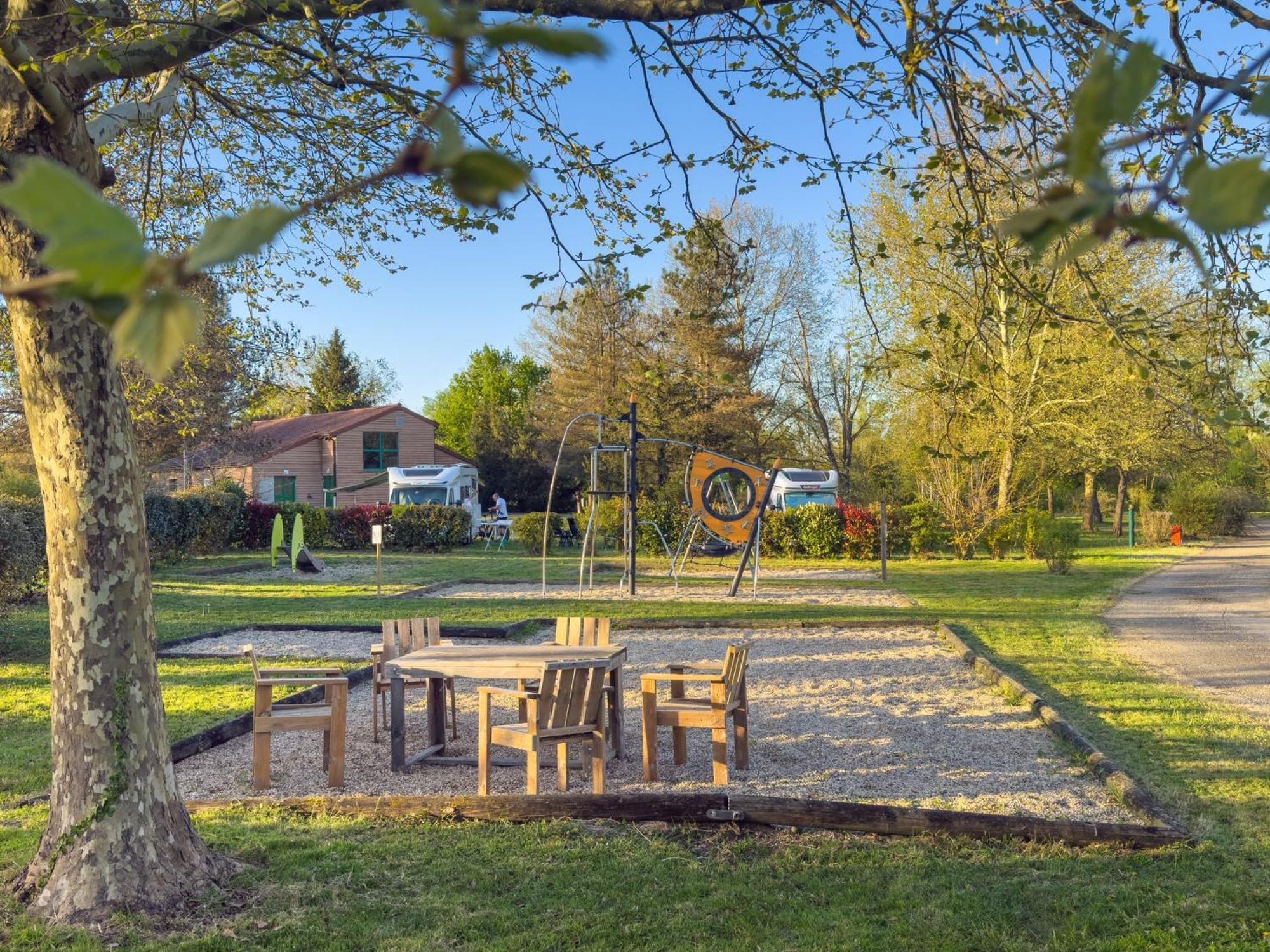 Onlycamp Camping Le Champ D'Ete Reyssouze Eksteriør bilde